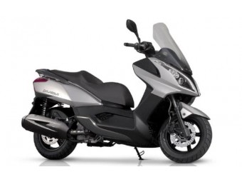 Kymco привозит в Европу свой новый Downtown 125i